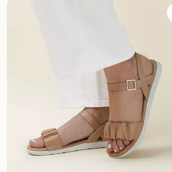 Lands' End Shoes - Lands' End Tan Women's Sandals